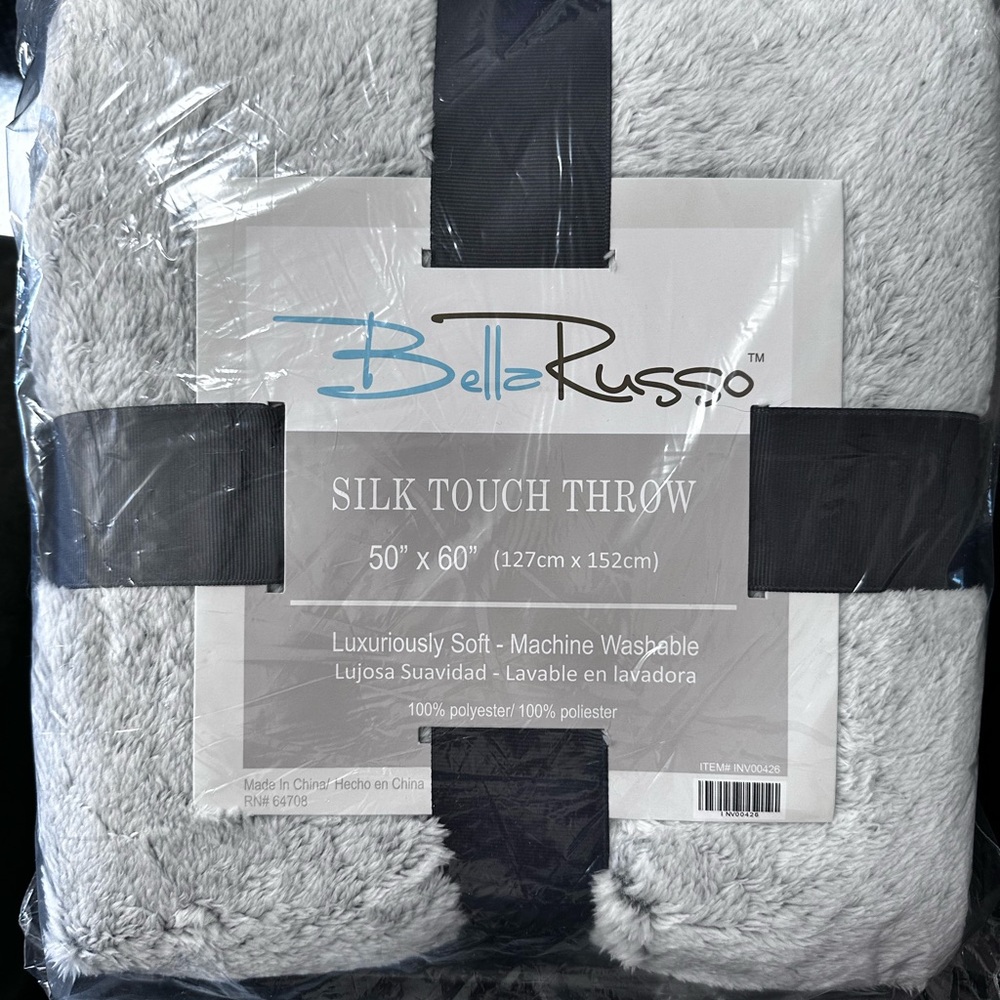 Brand New Bella Russo Silk Touch Throw / Blanket Gray 50" x 60" (127cm x 152cm)
